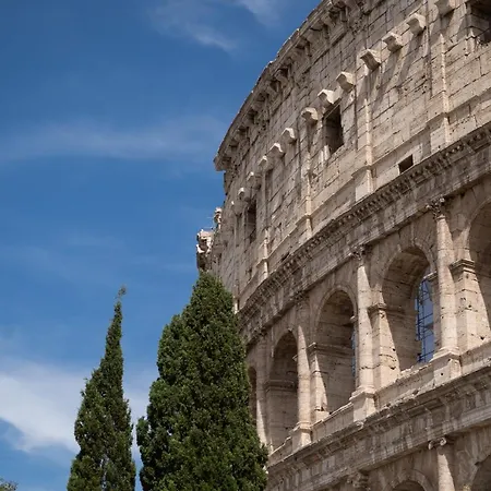 Colosseo Luxe Apartment In The Center Of Rome-2